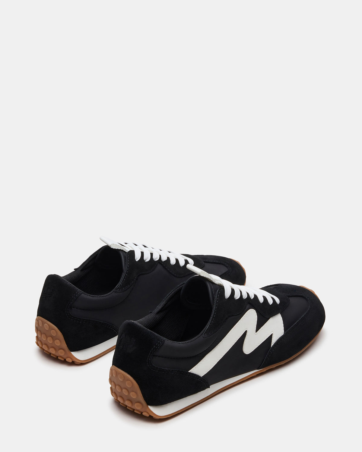CYRUS Black Low-Top Lace-Up Men's Sneaker | Steve Madden Classic