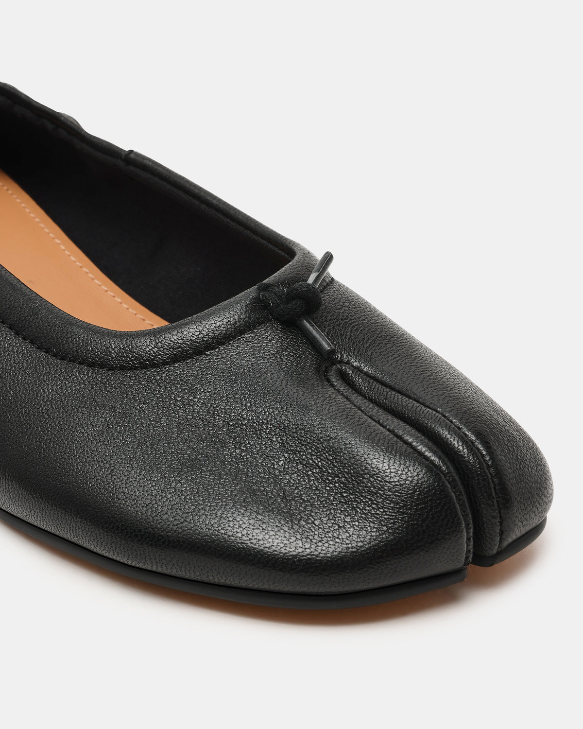 CYRA Black Leather Split Toe Tabi Women's Heel | Steve Madden Discount