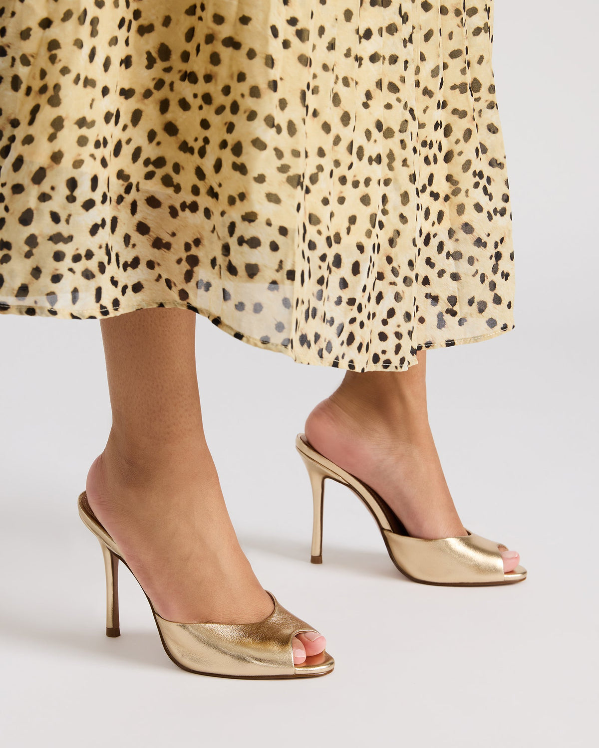 PRIYA Gold Leather Women's Mule | Steve Madden Best Seller