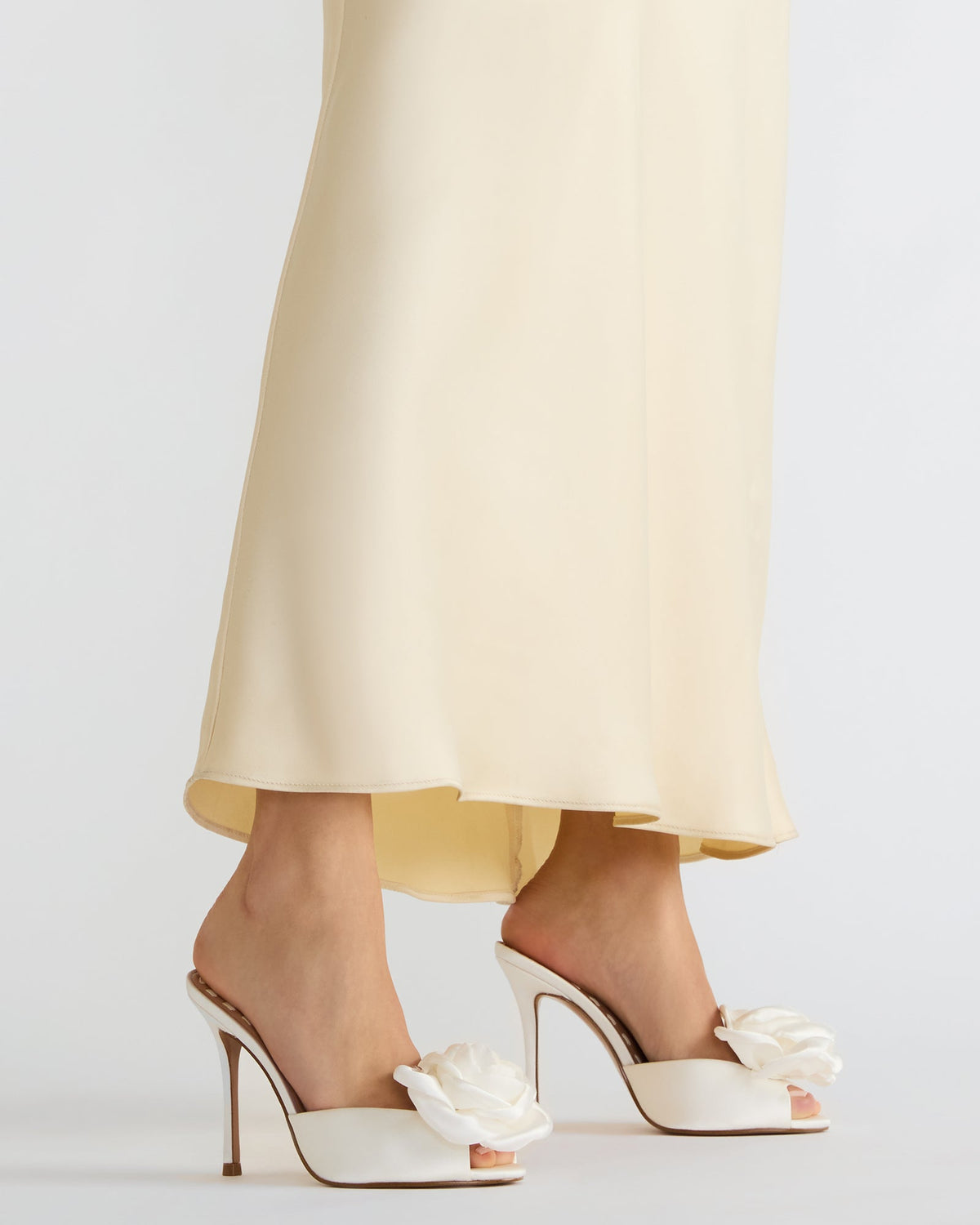 PRIYA Flower Ivory Satin Mule Women's Heel | Steve Madden Premium