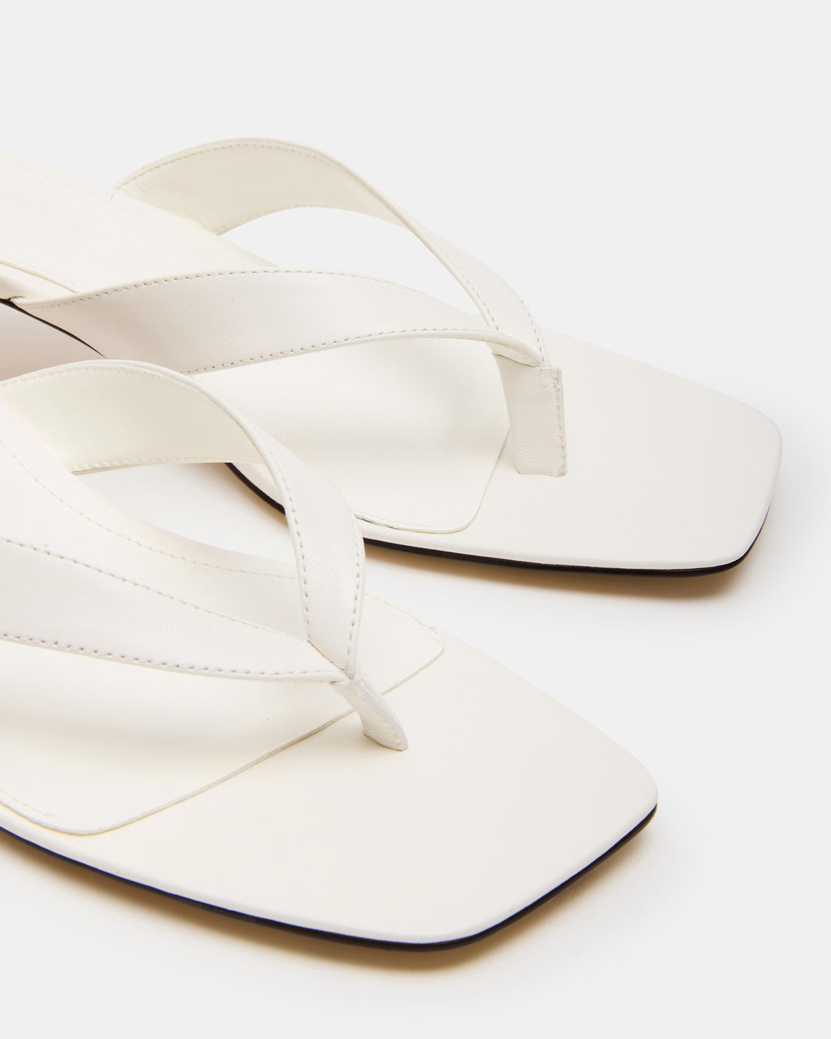TRACIE White Leather Thong Strap Women's Kitten Heel | Steve Madden Exclusive