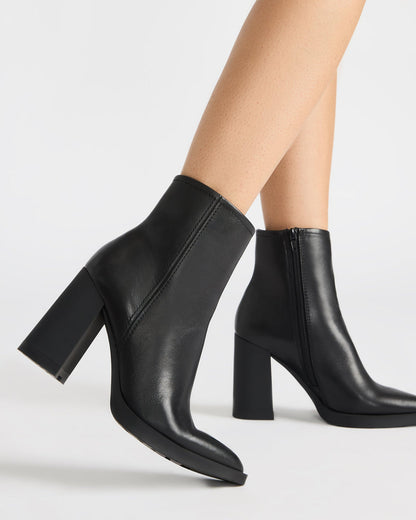 HARDEN Black Leather Women's Pointed-Toe Ankle Boot | Steve Madden Value