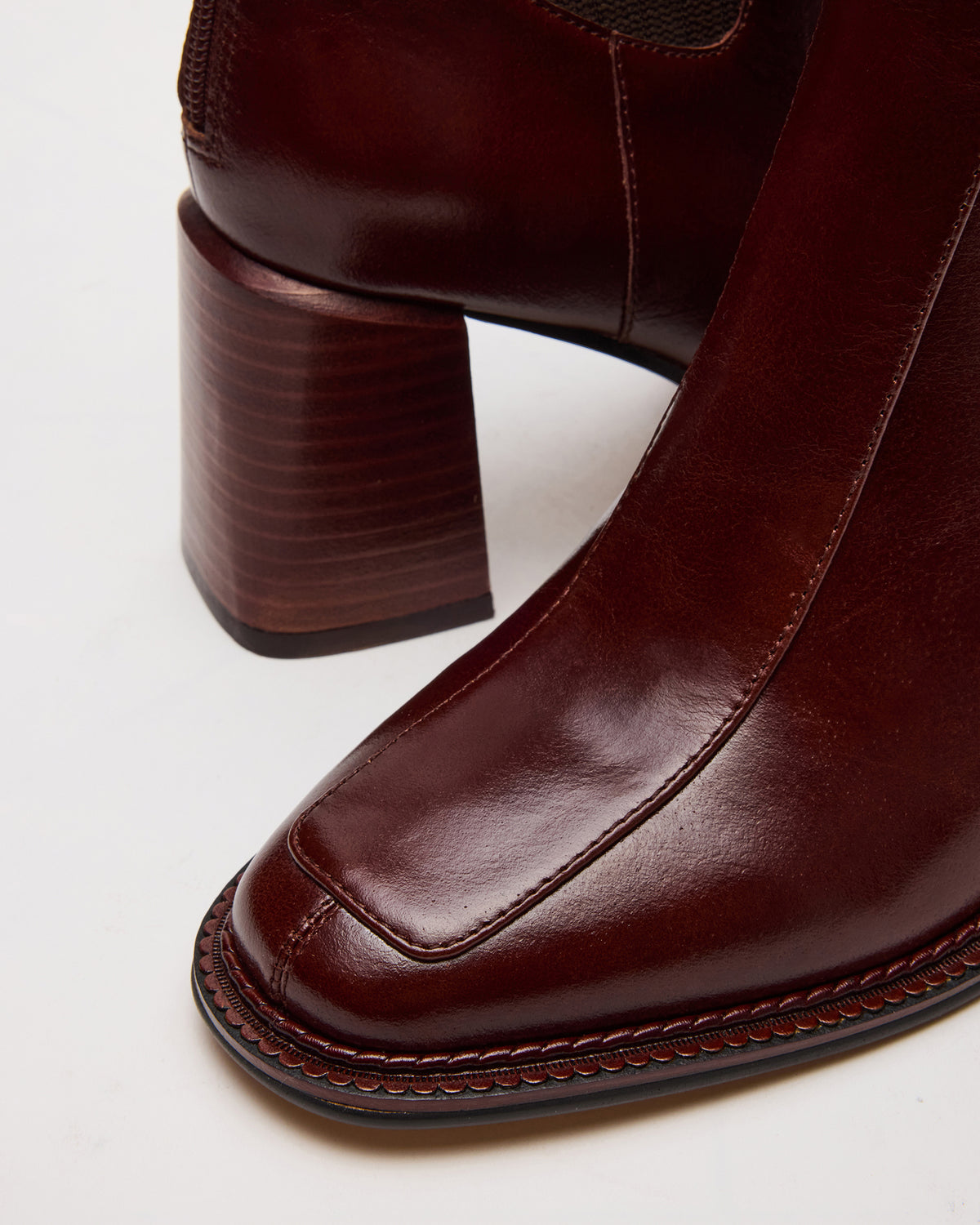 DOWNTOWN Brown Leather Women's Chelsea Block Heel Ankle Boot | Steve Madden Everyday