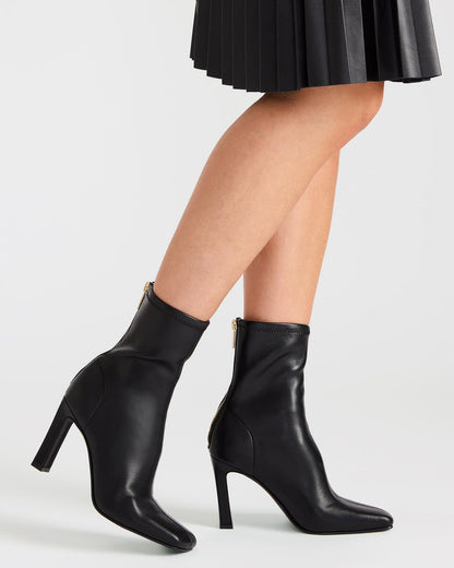 KHELAN Olive Square-Toe Heeled Women's Ankle Boot | Steve Madden Discount