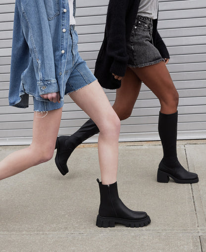 CHARGES Black Leather Platform Bootie | Women's Booties | Steve Madden Best Seller