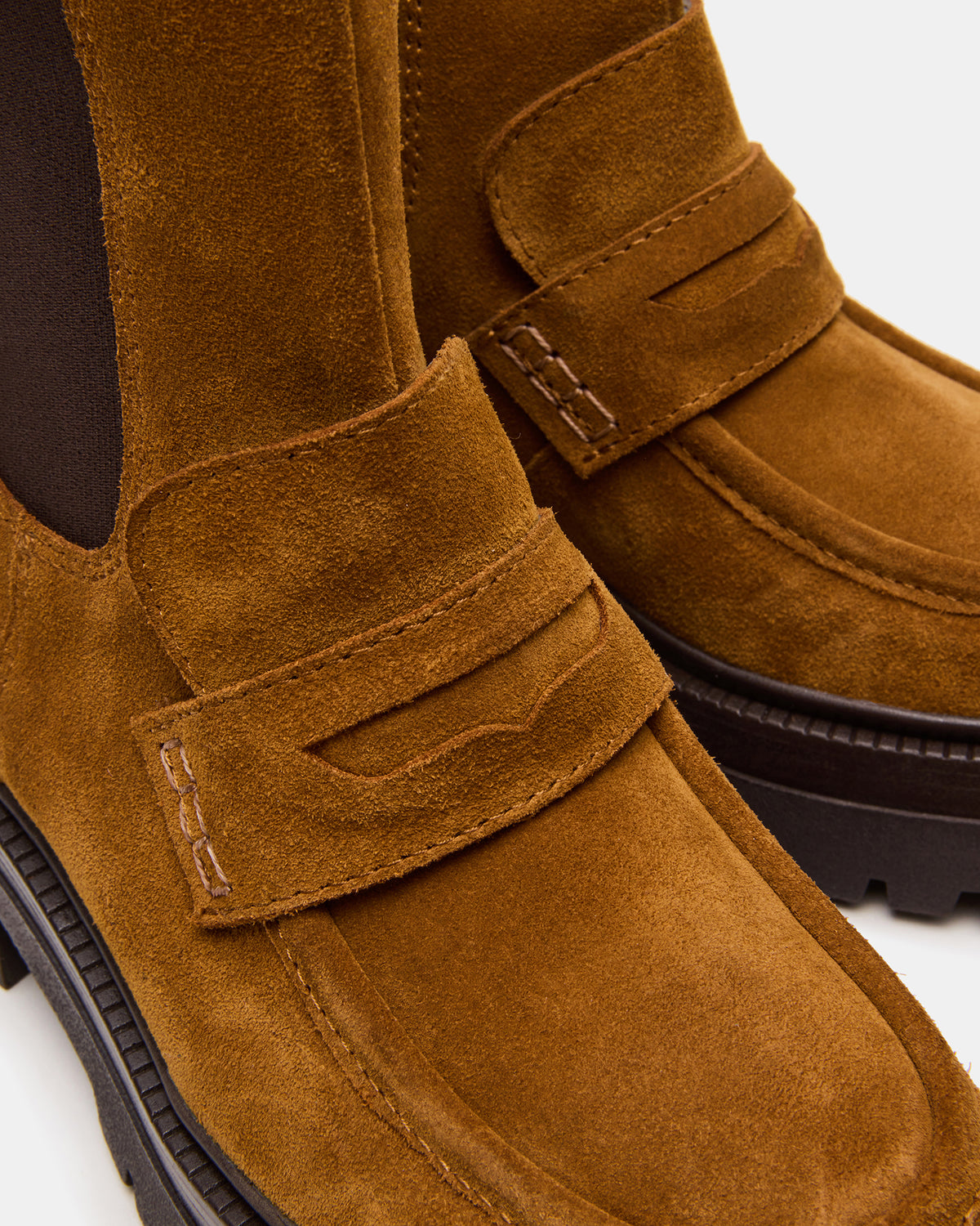 CONWAY Coganc Suede Platform Lug Chelsea Women's Ankle Boot | Steve Madden Discount