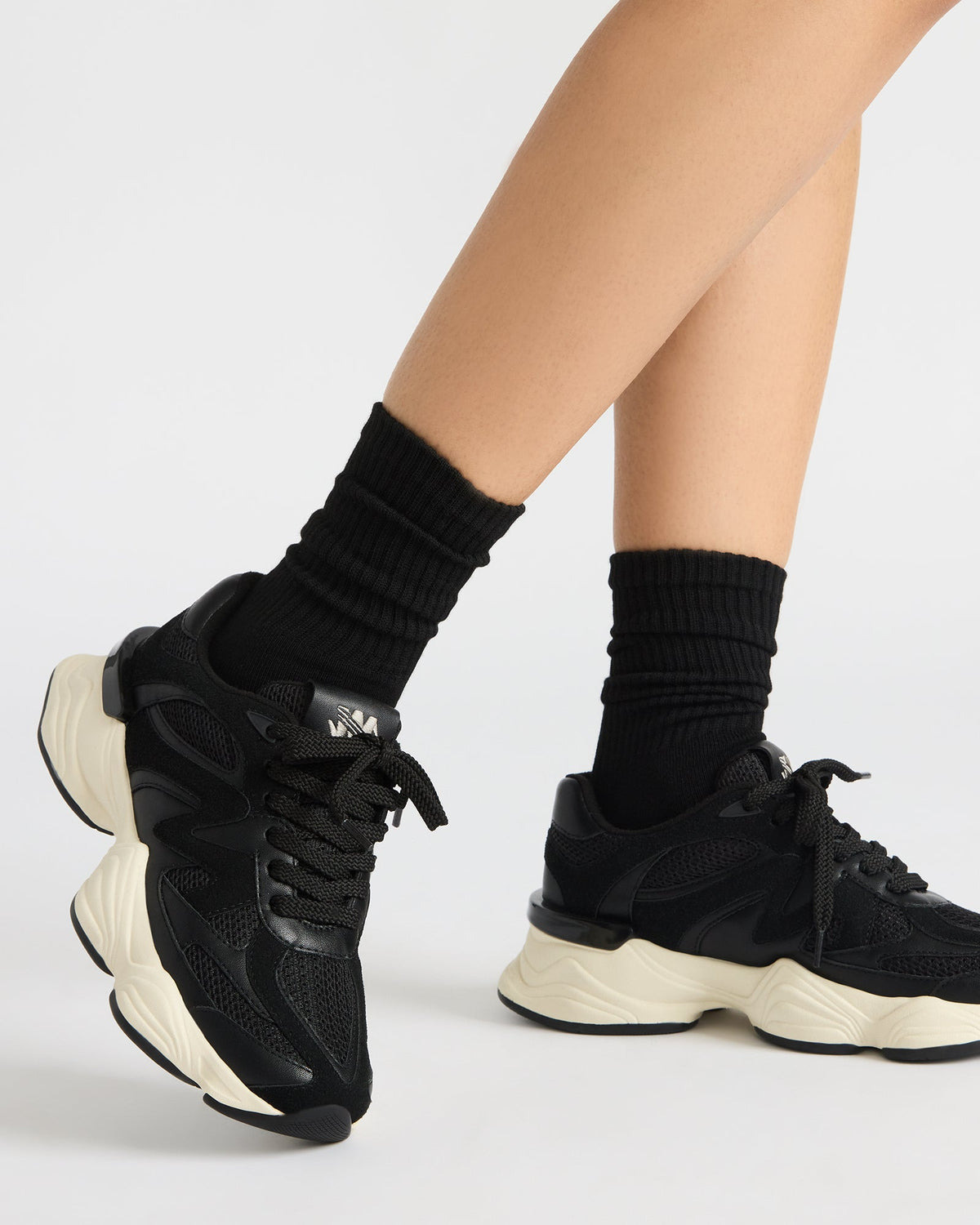 SEBI Black Low-Top Lace-Up Women's Sneaker | Steve Madden Classic