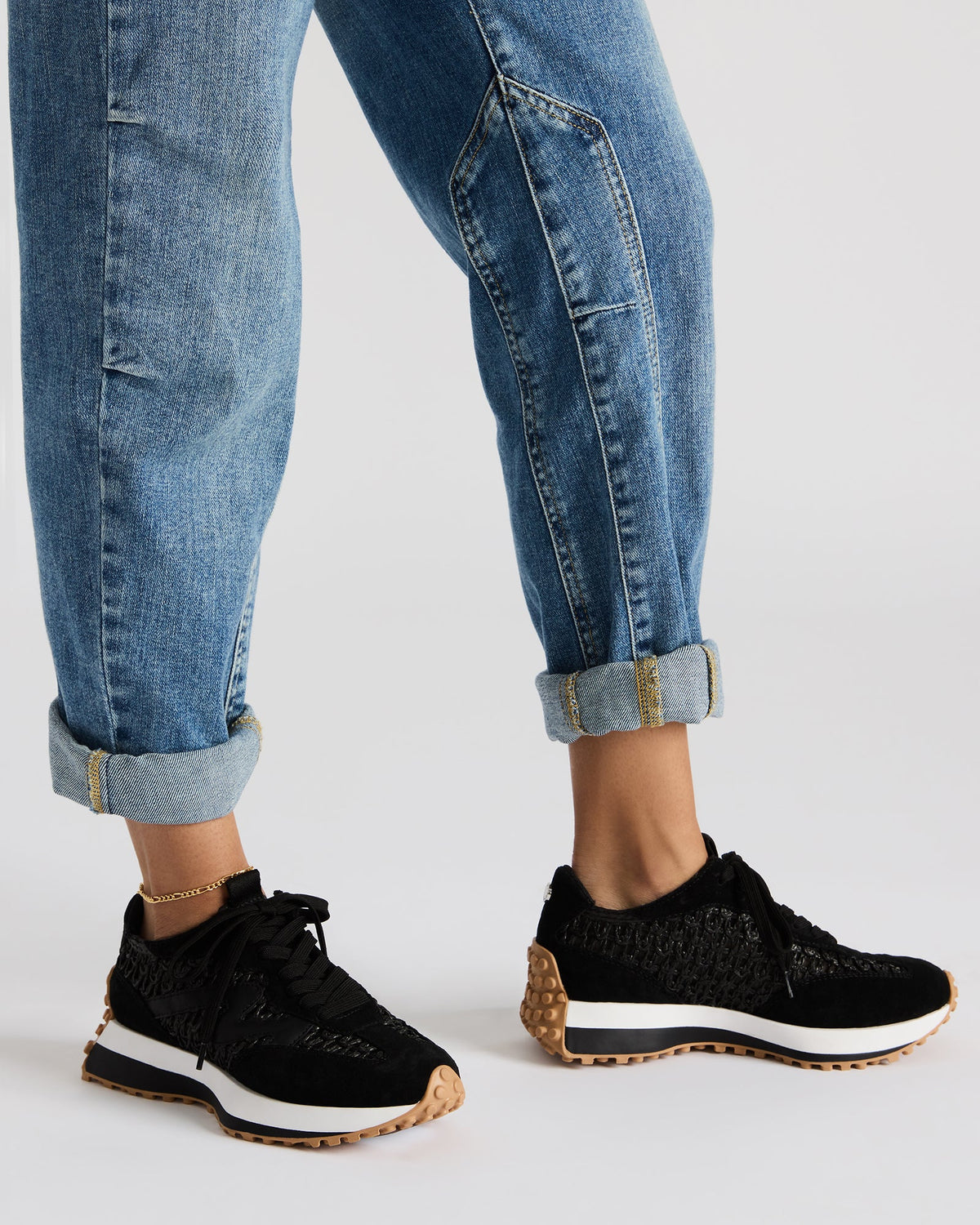 CAMPO Black/Beige Lace-Up Women's Sneaker | Steve Madden Essential