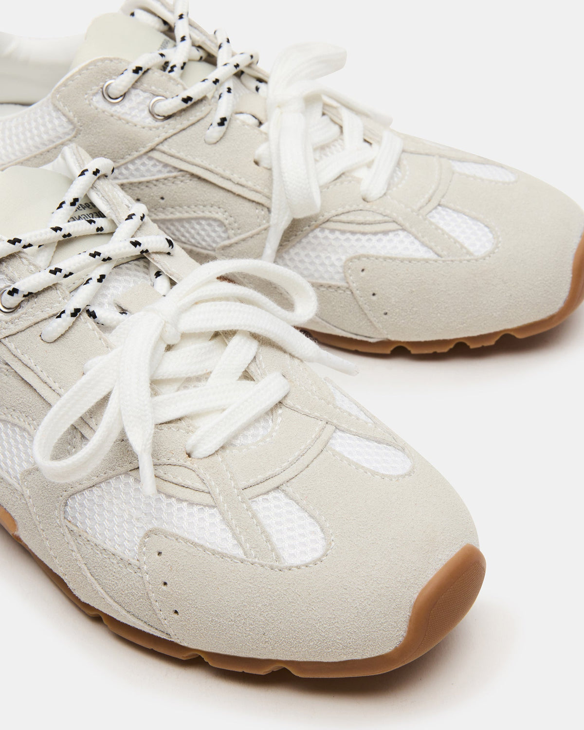 AZIEL White Low-Top Lace-Up Women's Sneakers | Steve Madden Premium