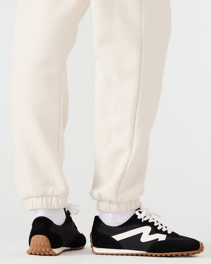 CASPER Black/White Low-Top Lace-Up Women's Sneaker | Steve Madden Hot Sale