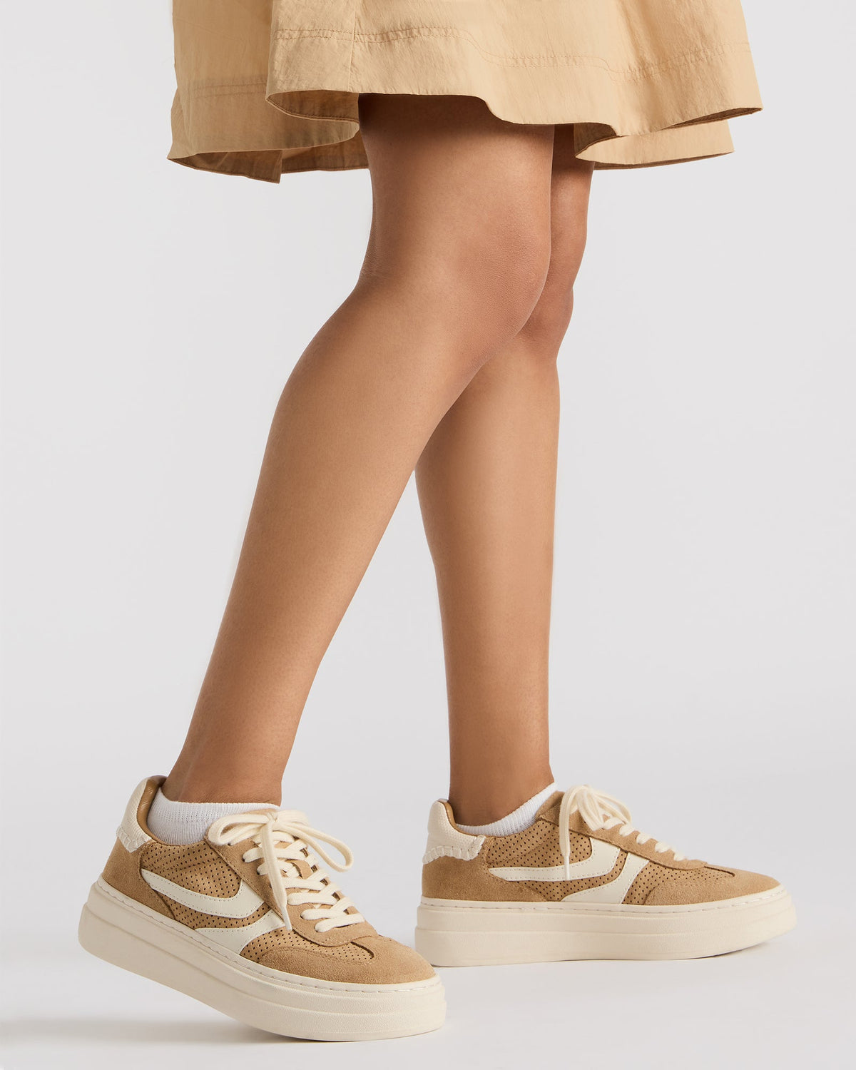 DODGE Perforated Camel Multi Women's Low-Top Platform Sneaker | Steve Madden Essential