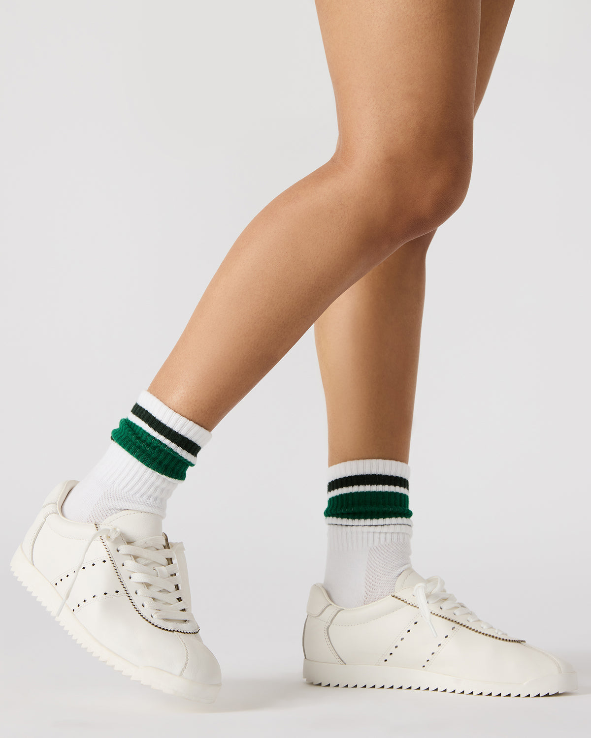 MIRAGE White Leather Women's Low-Top Sneaker | Steve Madden Deals