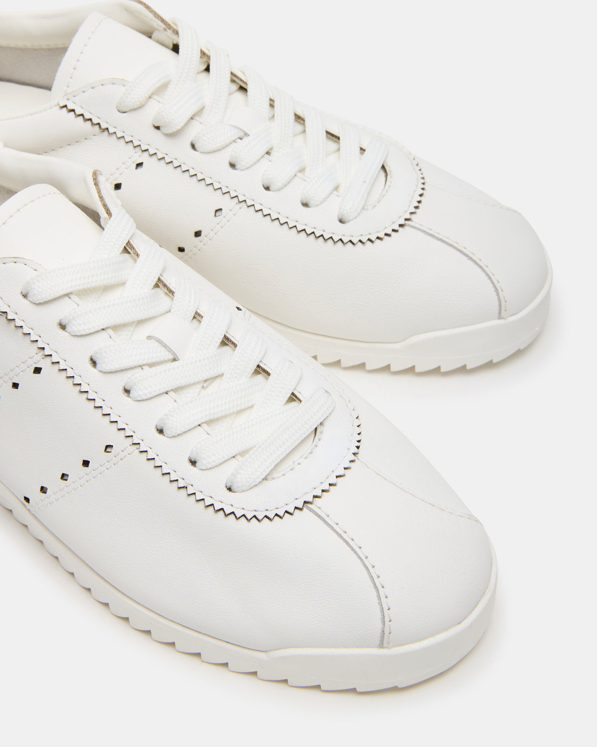 MIRAGE White Leather Women's Low-Top Sneaker | Steve Madden Deals