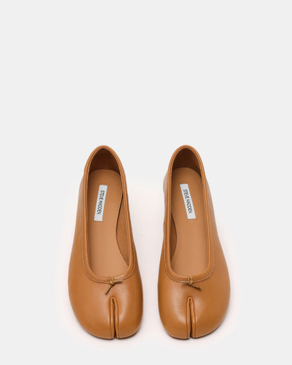 CALICO Tan Leather Split Toe Tabi Women's Ballet Flat | Steve Madden Quality
