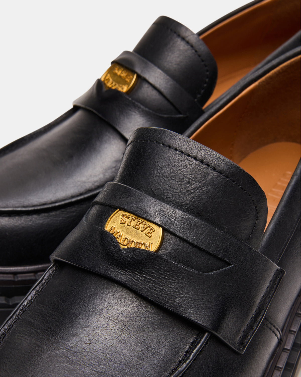 RAFTUS Black Leather Platform Lug Women's Loafer | Steve Madden Best Price