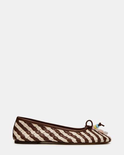 DIVY White/Brown Leather Woven Bow Ballet Round-Toe Women's Flat | Steve Madden Essential