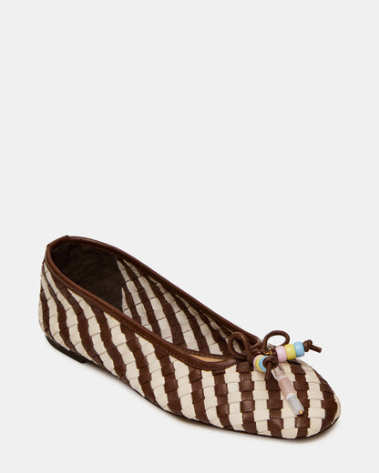 DIVY White/Brown Leather Woven Bow Ballet Round-Toe Women's Flat | Steve Madden Essential