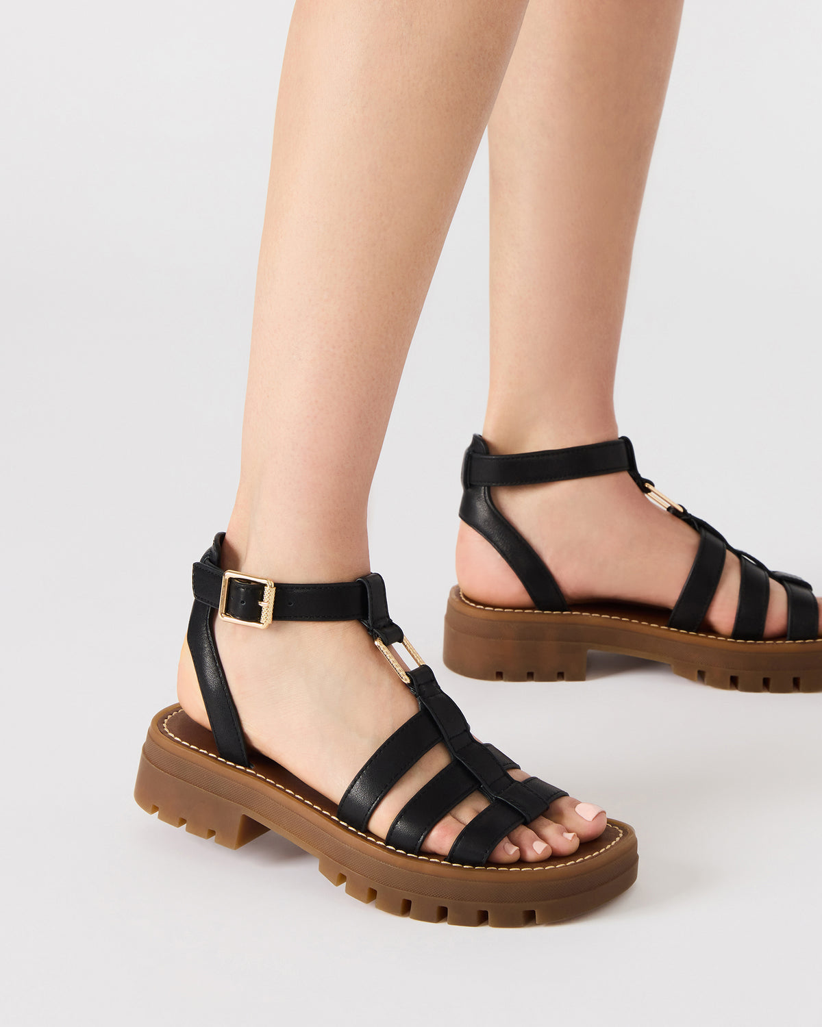 JARELLI Black Leather Strappy Platform Women's Sandal | Steve Madden Trusted