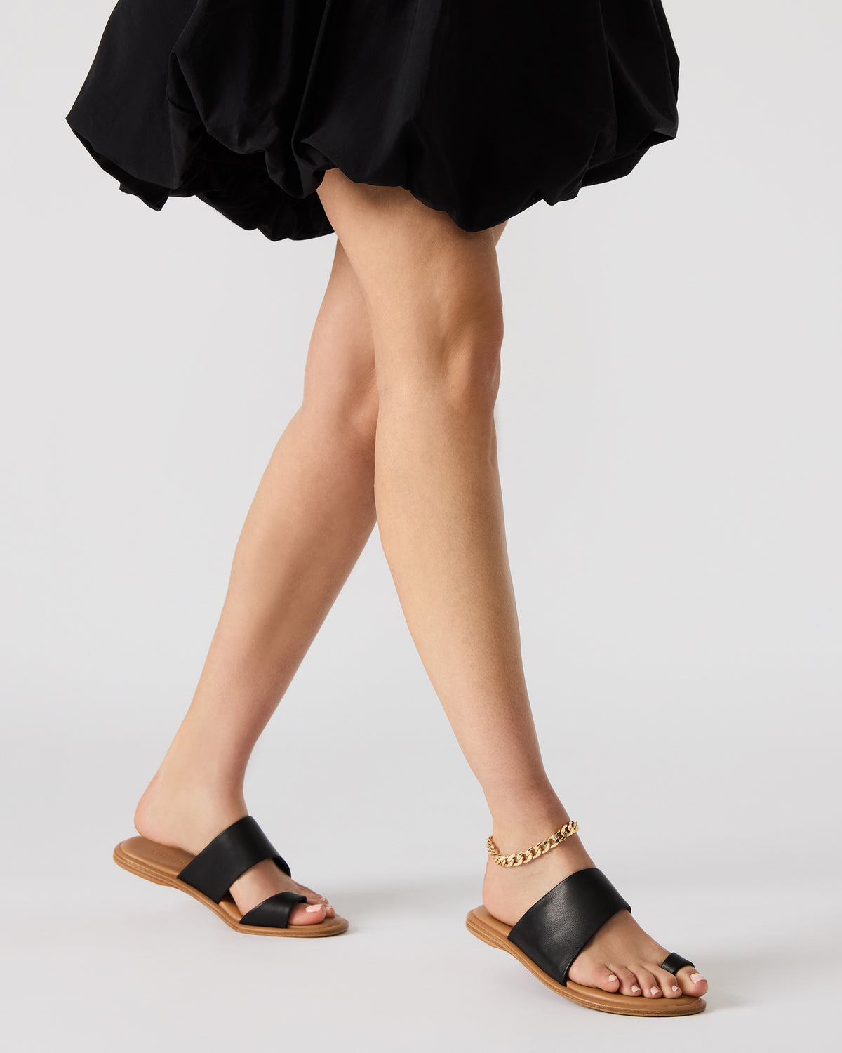 ZANI Olive Leather Women's Slide Sandal | Steve Madden Smart Buy