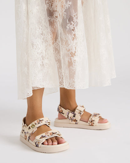 MONA Floral Flatform Women's Sandal | Steve Madden Hot Sale