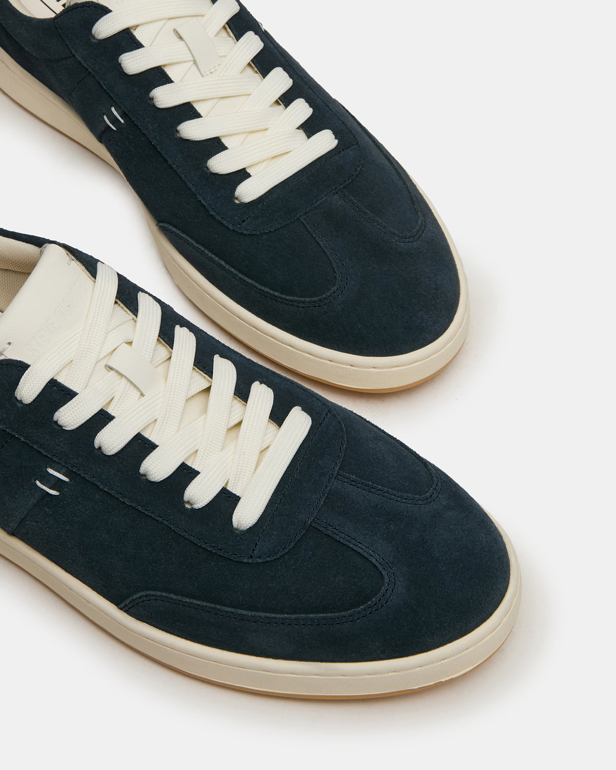 DYLAN Navy/White Low-Top Lace-Up Platform Men's Sneaker | Steve Madden Recommended
