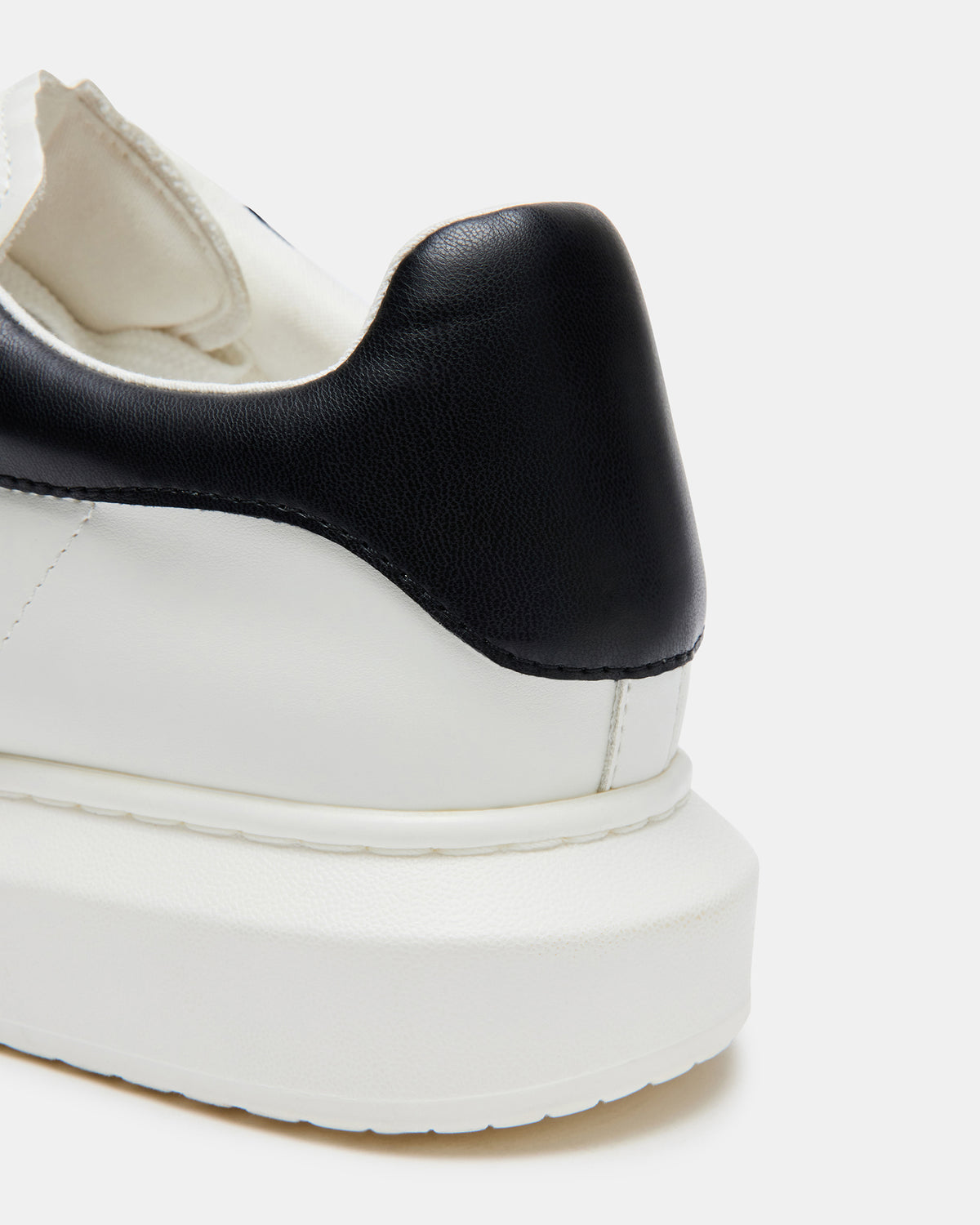 FROSTED White Multi Men's Low-Top Lace-Up Sneaker | Steve Madden Value