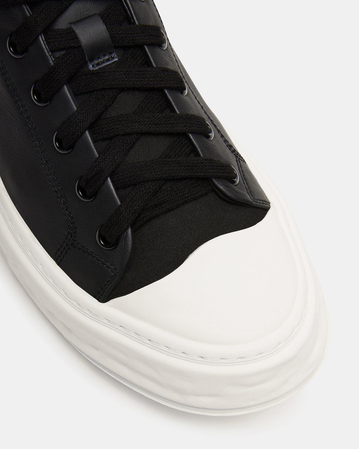 MACRAE Black Leather Men's Low-Top Fashion Sneaker | Steve Madden Recommended