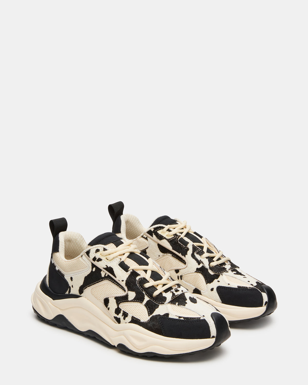 SALVADOR Black/White Low-Top Lace-Up Men's Sneaker | Steve Madden Quality