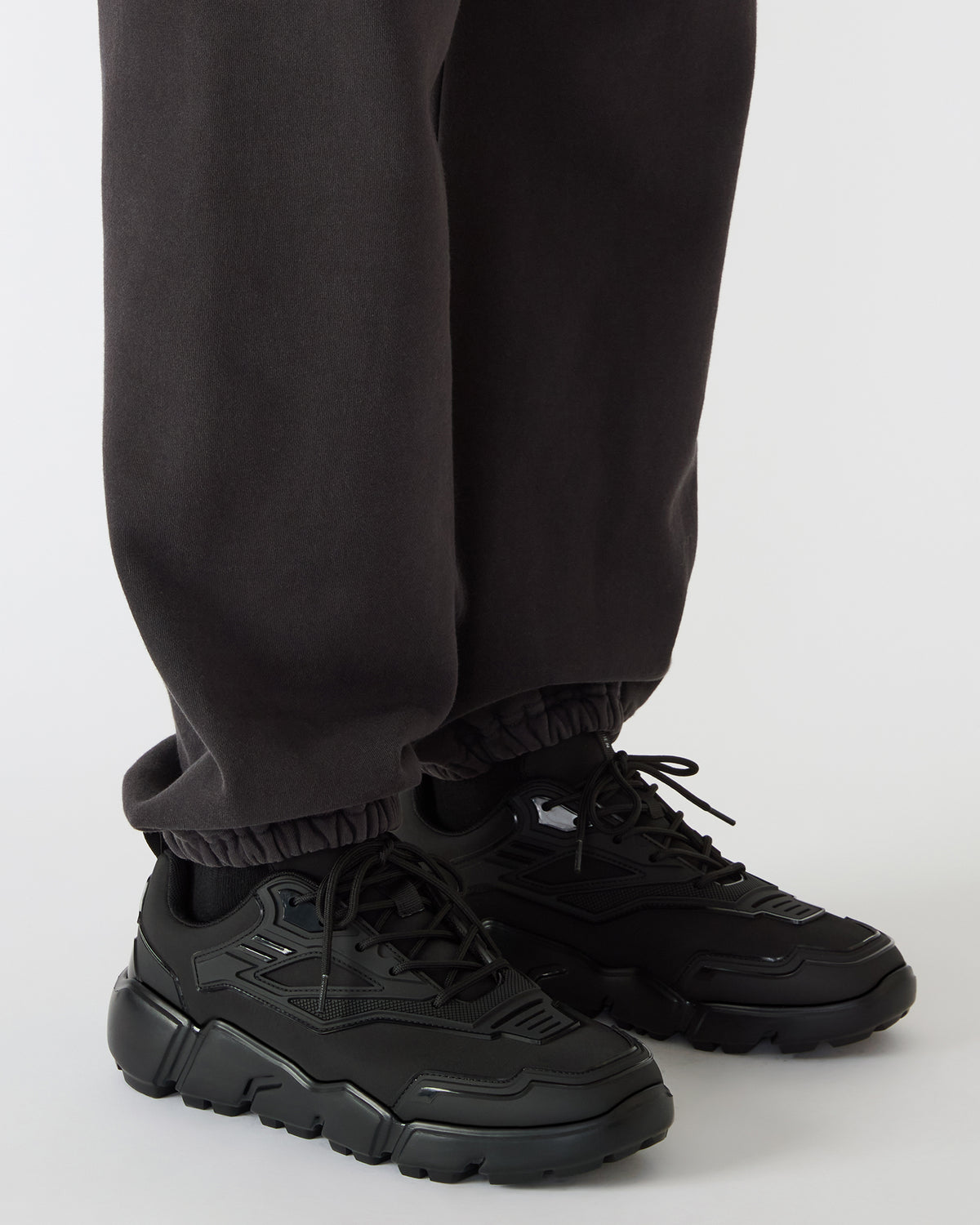 PACE Black Low-Top Lace-Up Men's Sneaker | Steve Madden Recommended