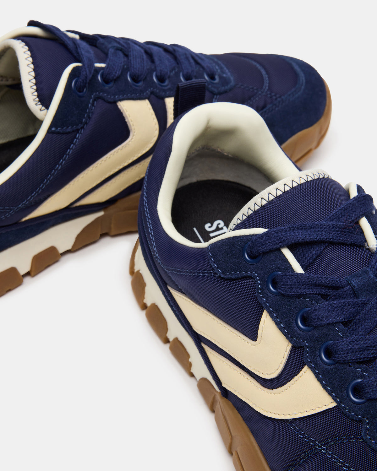 HORIZON Navy Low-Top Lace-Up Men's Sneaker | Steve Madden Quality