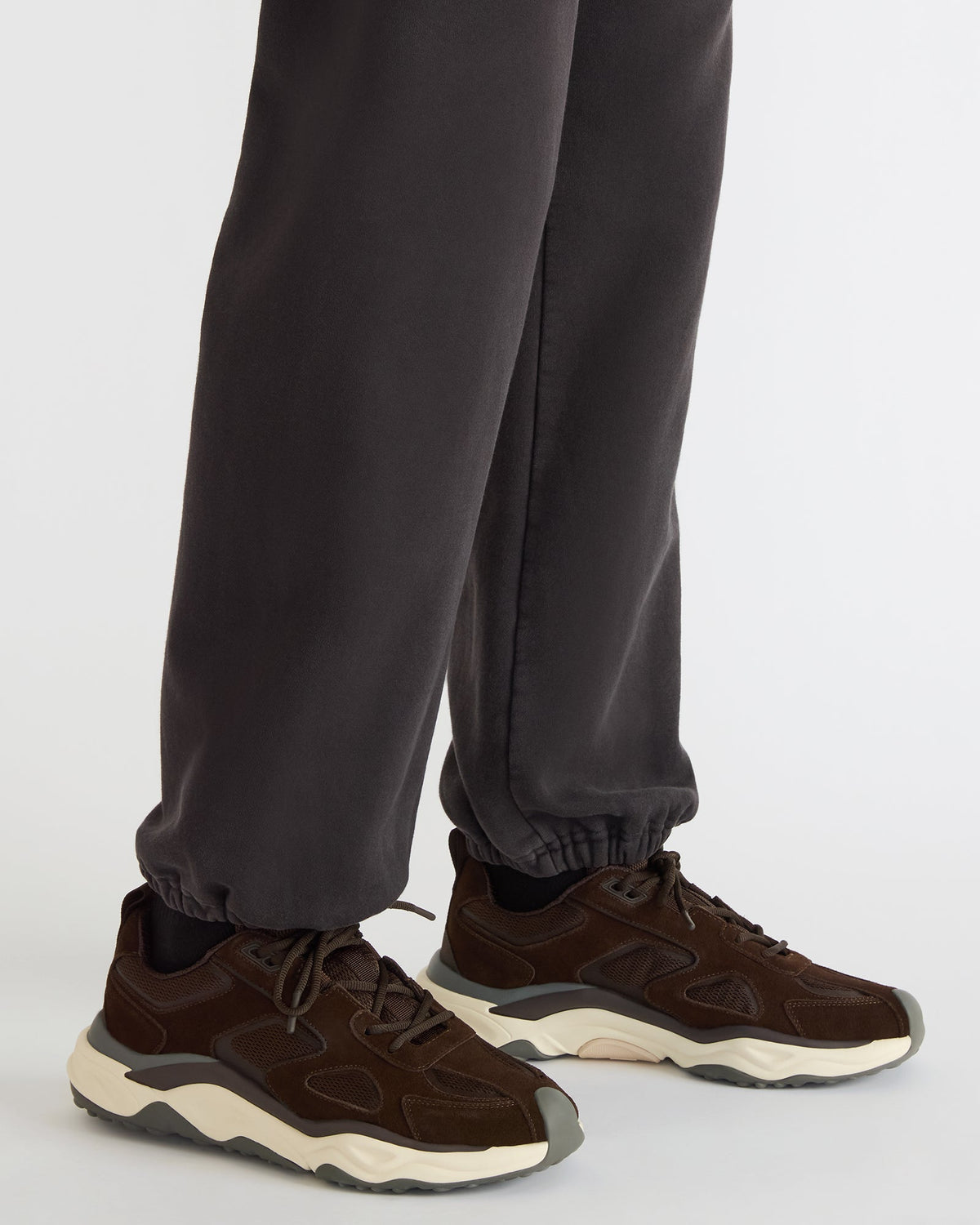 SALVADOR Brown Low-Top Lace-Up Men's Sneaker | Steve Madden Premium