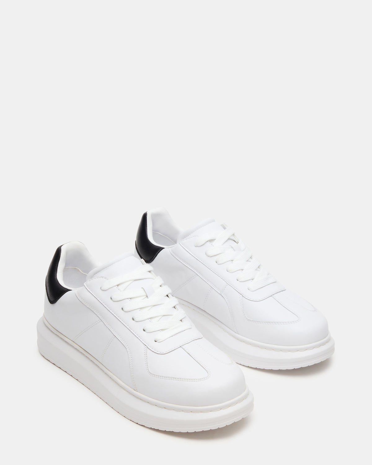 MINOU White/Black Low-Top Lace-Up Men's Sneaker | Steve Madden Trending