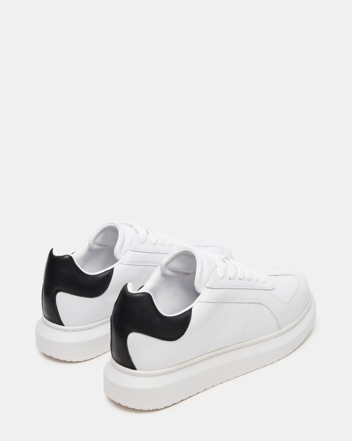 MINOU White/Black Low-Top Lace-Up Men's Sneaker | Steve Madden Trending