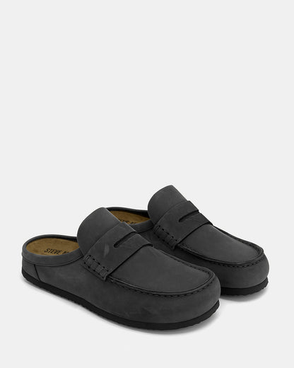 WYATT Black Leather Slip-On Clog Men's Casual | Steve Madden Everyday