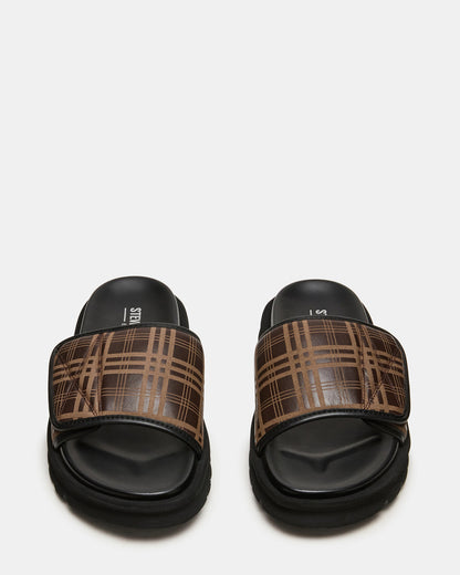 REESE Brown Slide Footbed Rounded-Toe Men's Sandal | Steve Madden Trending