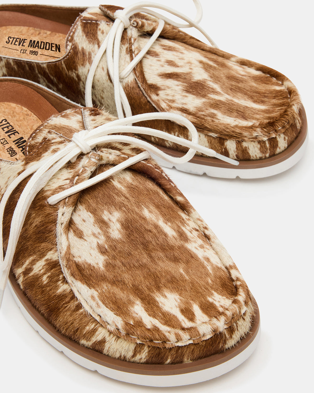 SAILOR Brown White Slip-On Laces Footbed Men's Casual Shoe | Steve Madden Great Value