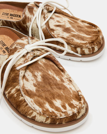 SAILOR Brown White Slip-On Laces Footbed Men's Casual Shoe | Steve Madden Great Value