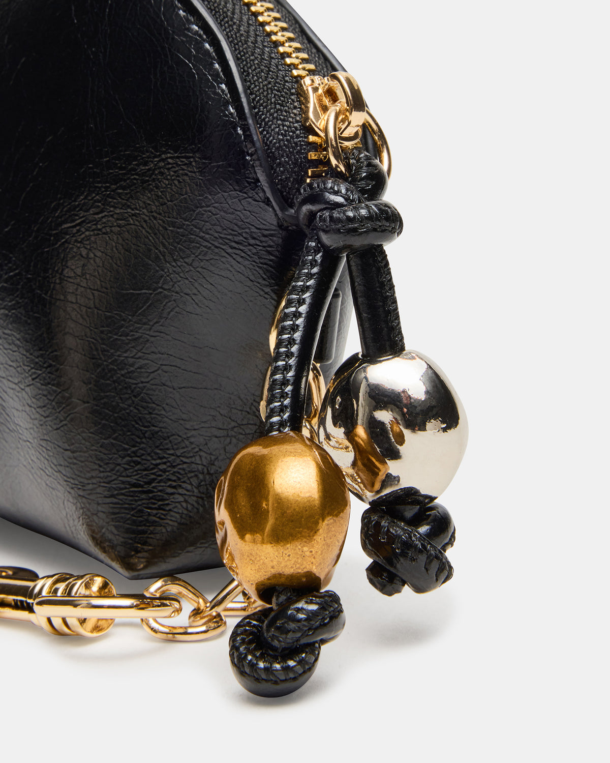 CASSIDI Wallet Black Dome-Shaped Card Holder | Steve Madden Top Pick