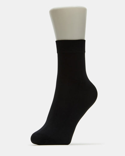 2 Pack Lace Anklet Women's Quarter Socks White | Steve Madden Deals