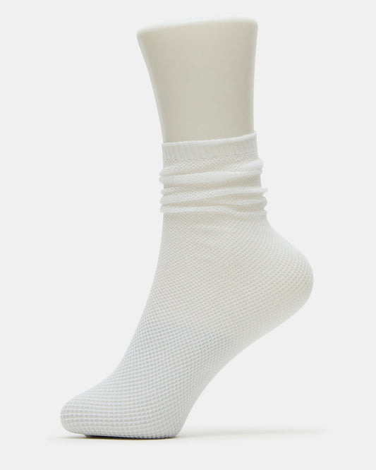 FISHNET SHLOUCHY CREW SOCKS White Women's Quarter Socks | Steve Madden Quality