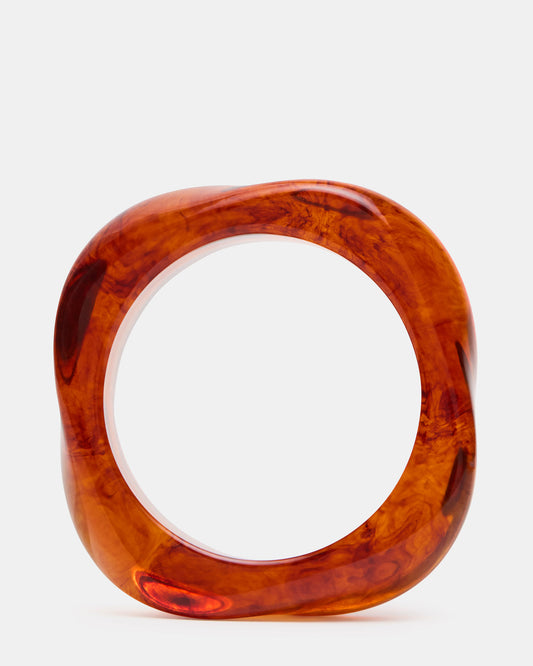 CURVED RETRO BRACELET Natural Women's Bangle Bracelet | Steve Madden Signature