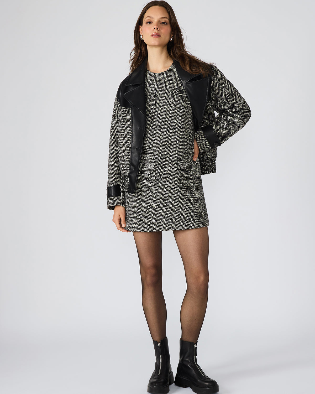 LOUIE Black/White Sleeveless Tweed Mini Women's Dress | Steve Madden Best Price