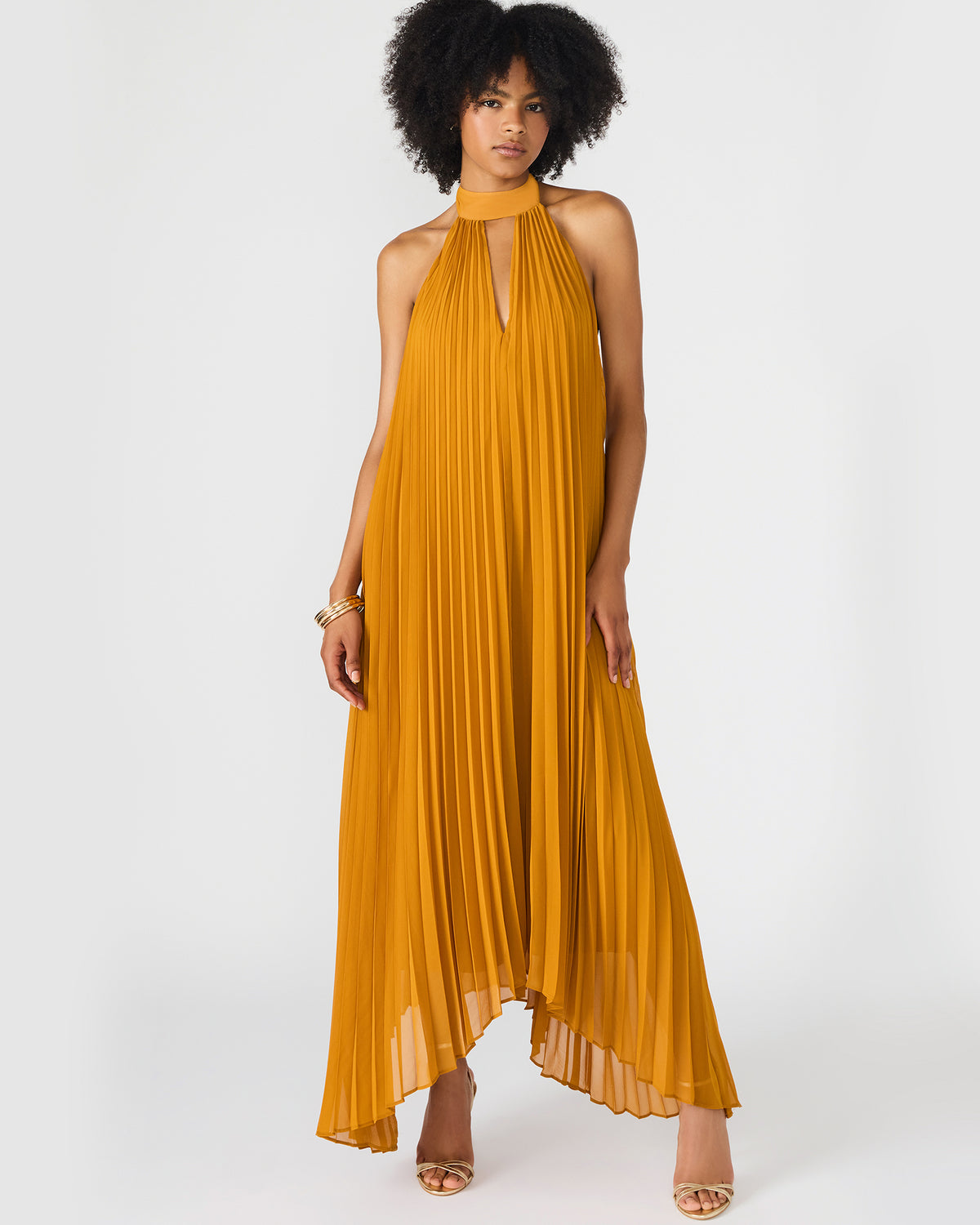 MARAYA Tuscan Gold Flowy Halter Women's Maxi Dress | Steve Madden Best Price