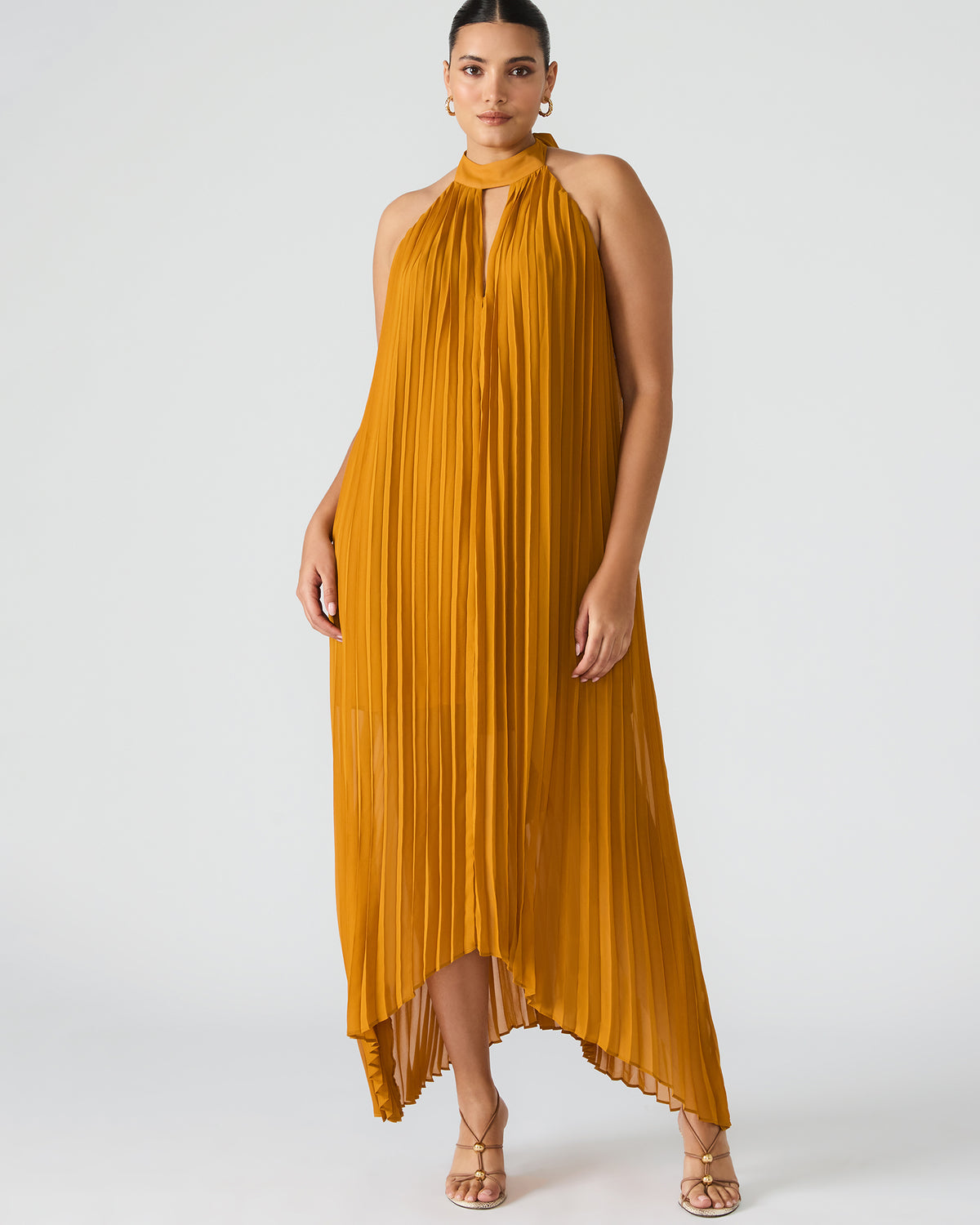 MARAYA Tuscan Gold Flowy Halter Women's Maxi Dress | Steve Madden Best Price