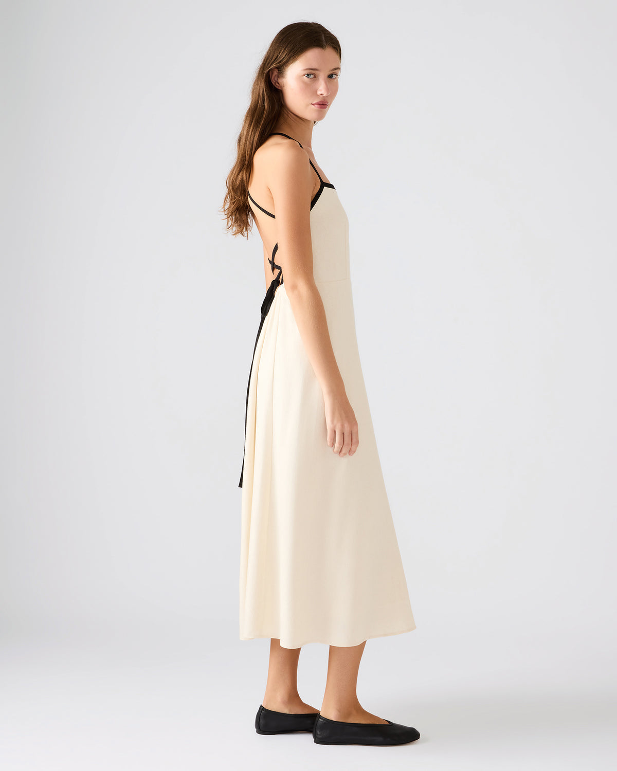 RIYAN Natural Women's Flowy Strappy Crossback Maxi Dress | Steve Madden Best Price