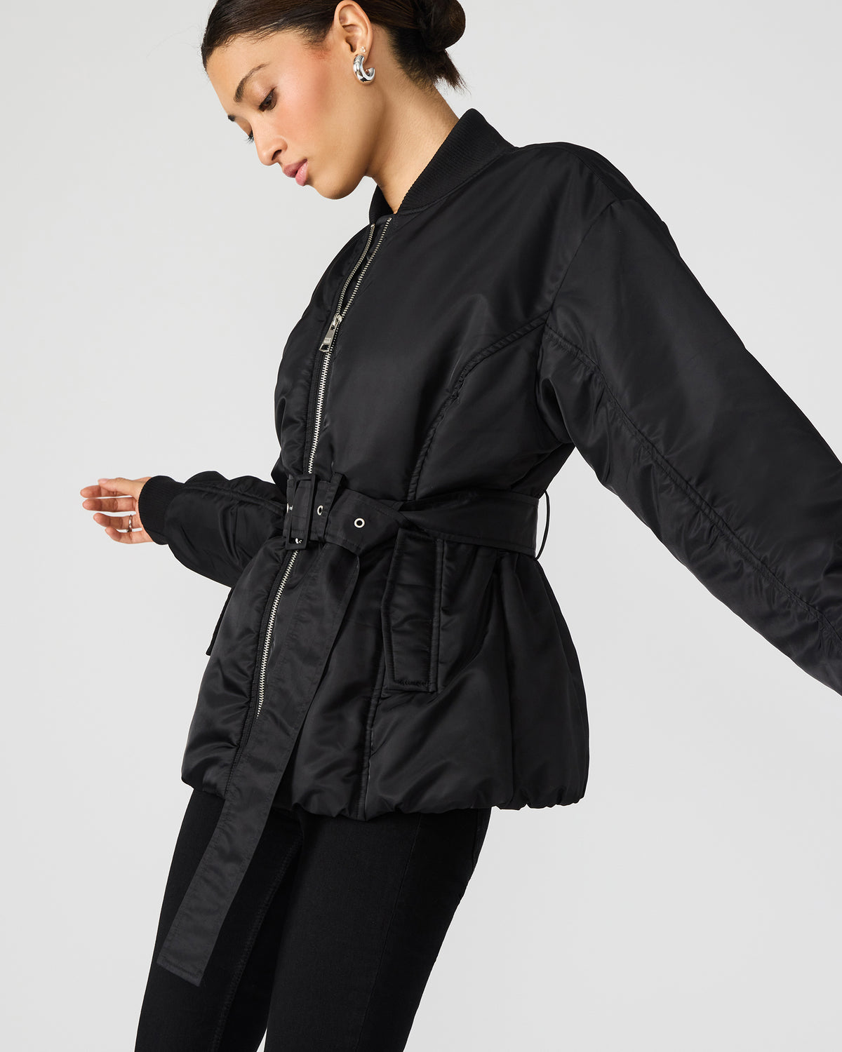 ERYN Black Long-Sleeved Puffer Belted Zip-Up Women's Jacket | Steve Madden Quality