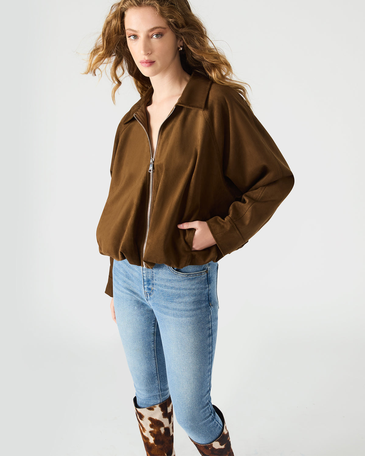 MACKEY Chestnut Long-Sleeved Zip-Up Women's Jacket | Steve Madden Smart Buy