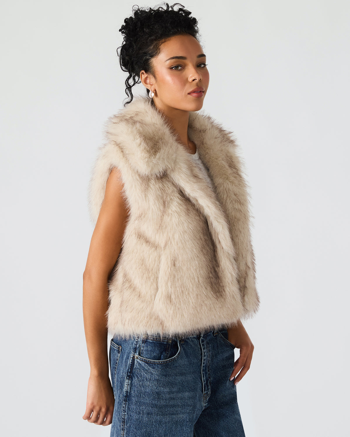 SAFIRA Natural Faux Fur Sleeveless Collared Women's Vest | Steve Madden Smart Buy