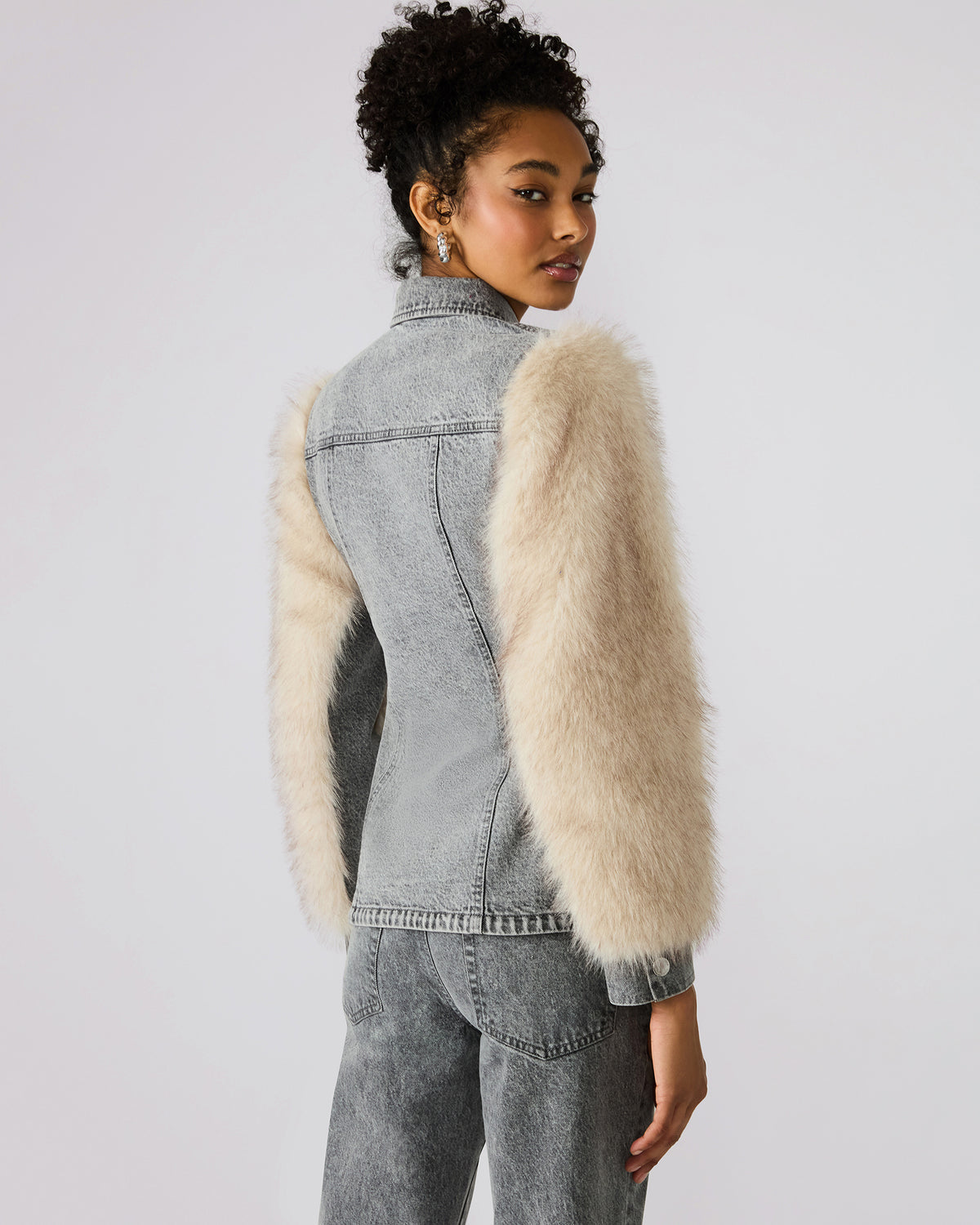 PARKER Fog Faux Fur Long-Sleeved Button-Up Denim Women's Jacket | Steve Madden Customer Favorite
