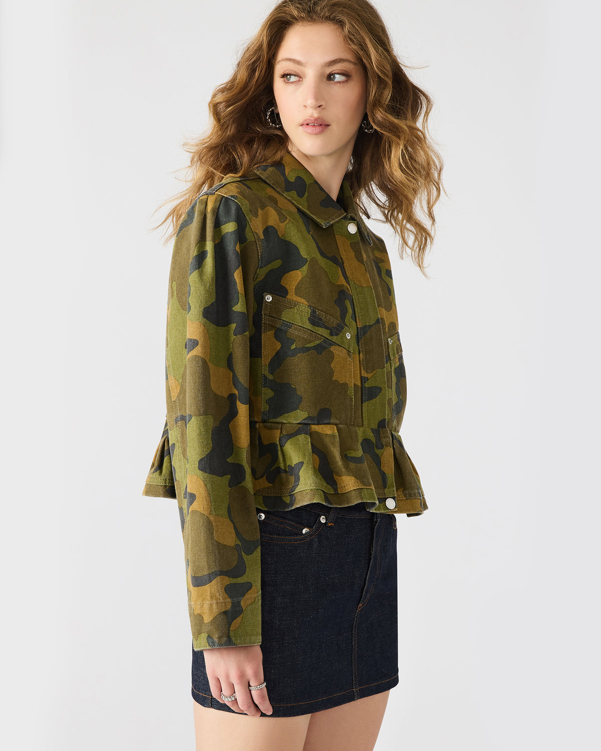 SLOAN Camouflage Long-Sleeved Zip-Up Women's Jacket | Steve Madden Quality